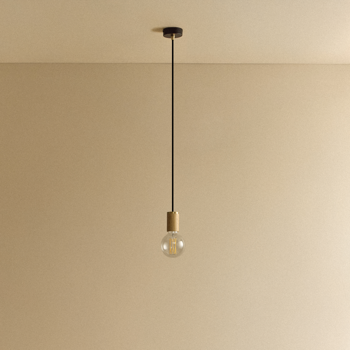 Elva Pendant Light Non-Tinted in Oak.