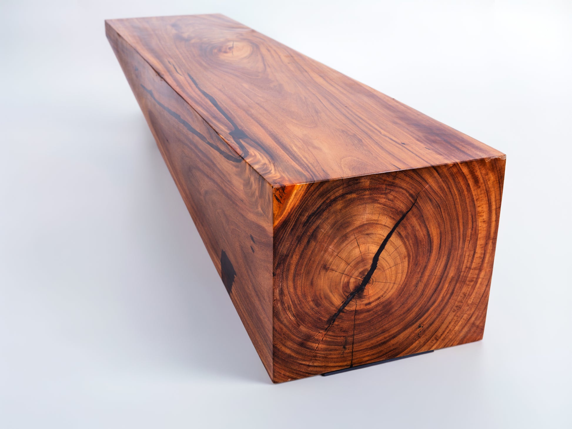 Sculptural Costa Rican Hardwood Bench Reserva Collection — No. 09.