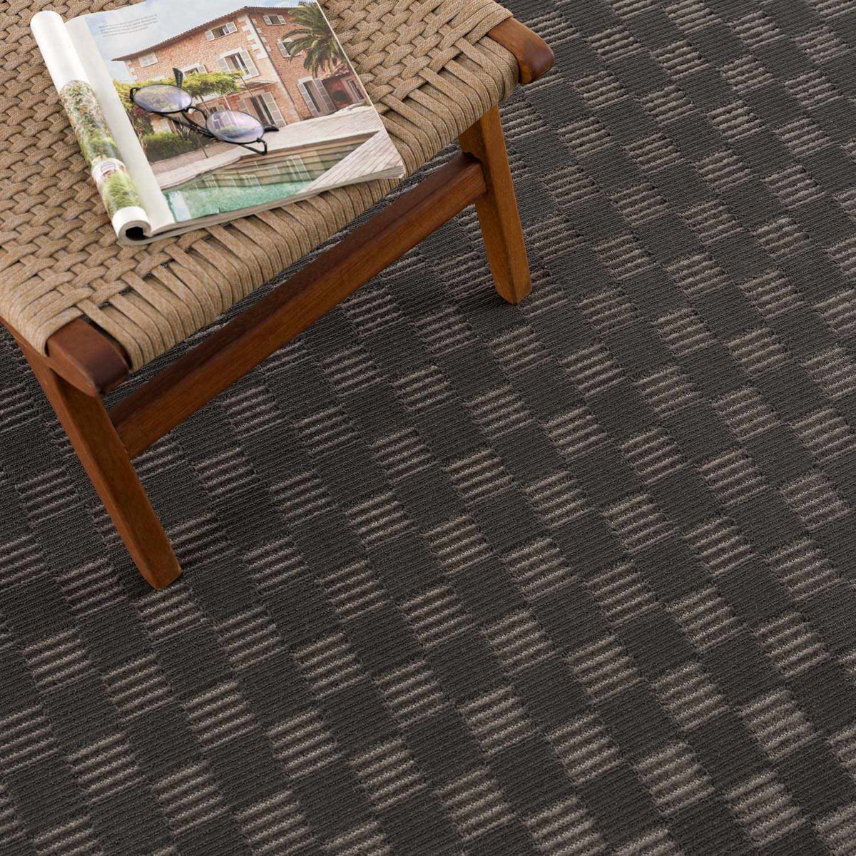 Truls 3D Checkered Washable Rug - Black
