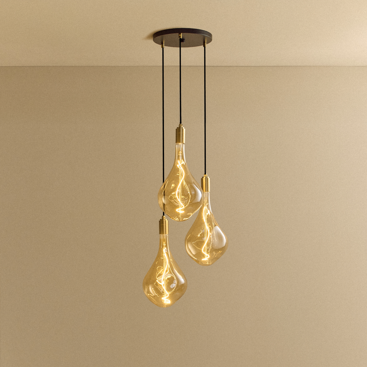 Triple Pendant in Brass + Voronoi III.