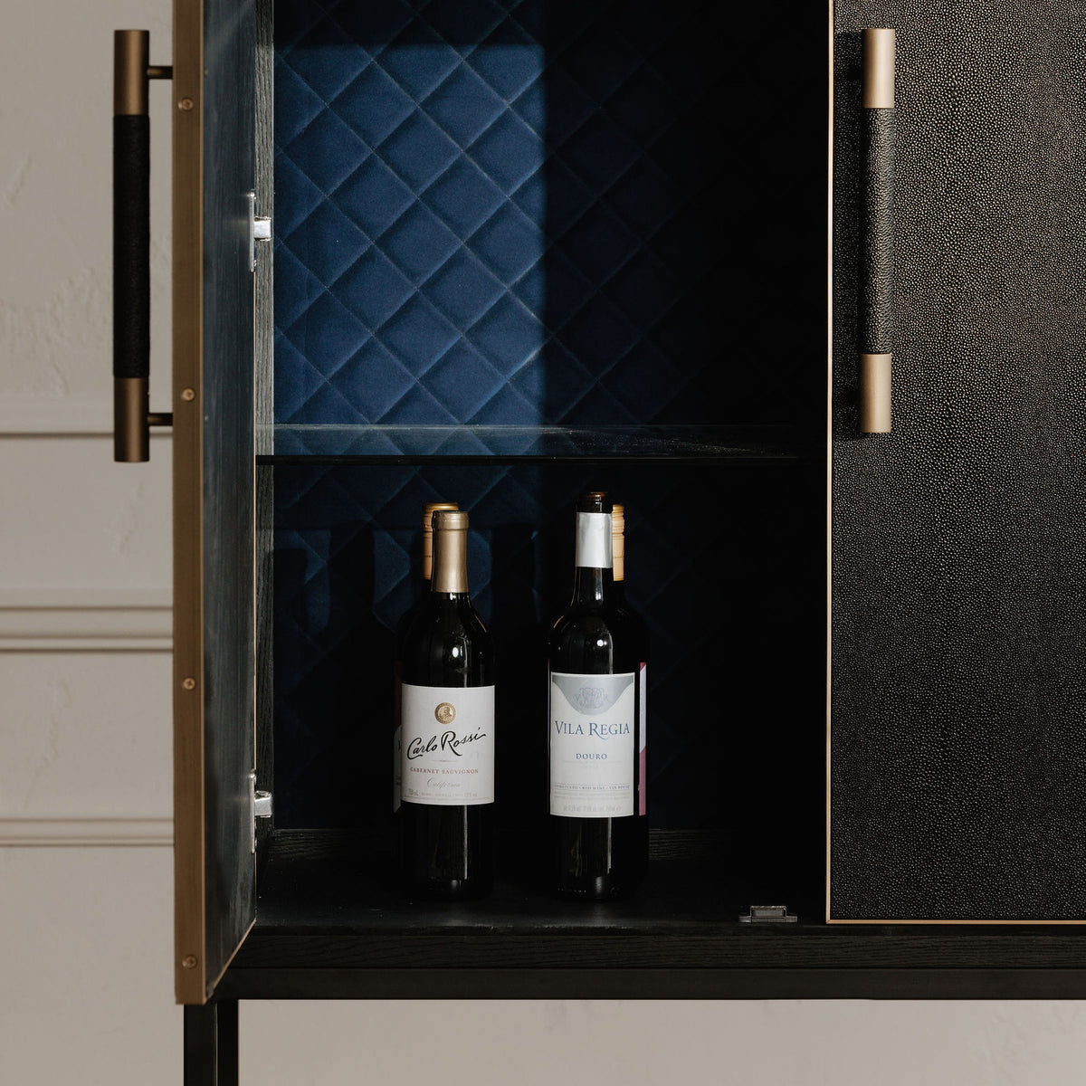 Mako Bar Cabinet Black view 8