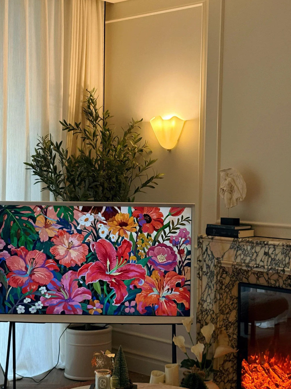 Vera Wall Lamp