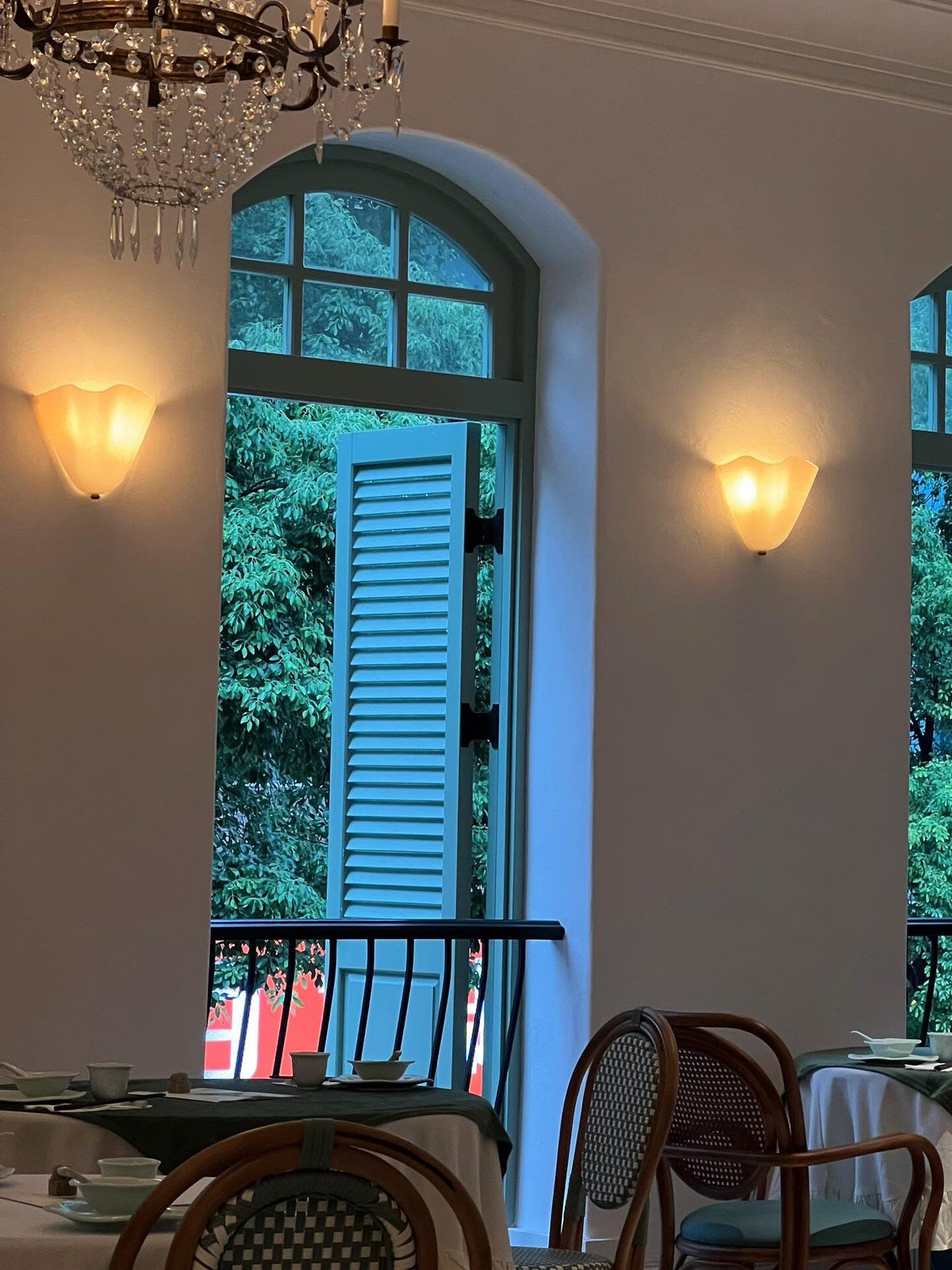 Vera Wall Lamp