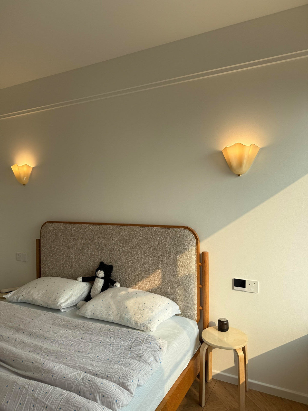 Vera Wall Lamp