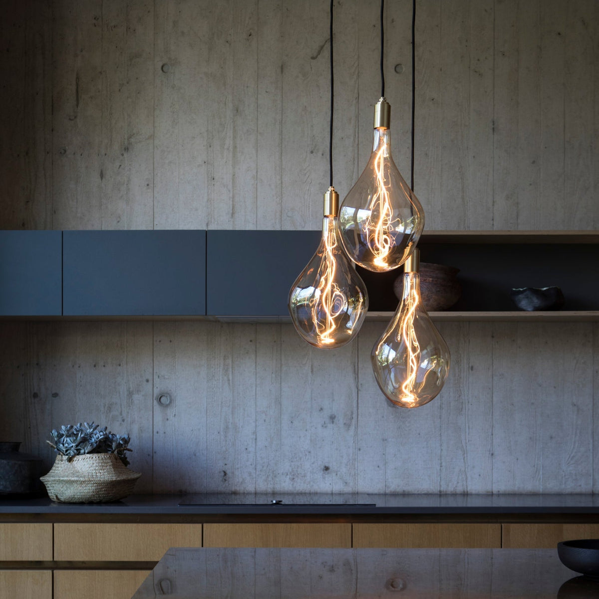 Voronoi III Pendant Light in Brass - Set of 3.