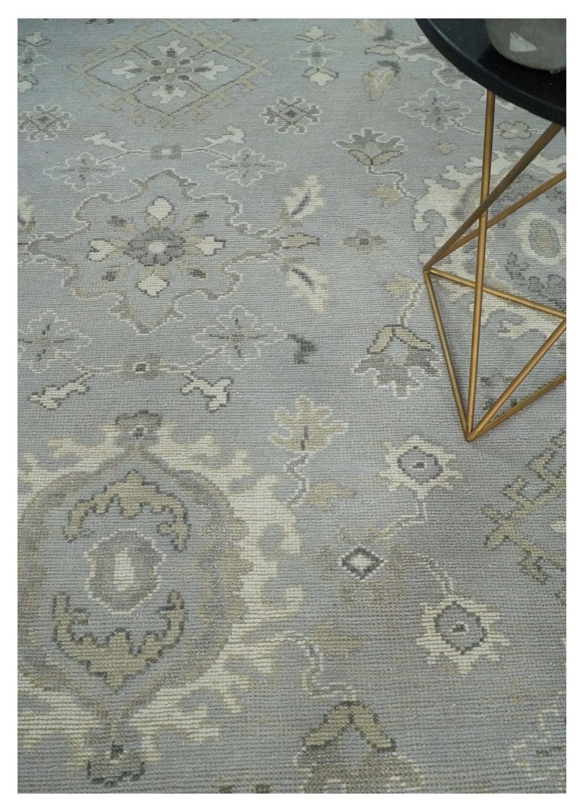 Antique Style Silver And Beige Modern Oushak wool Area Rug.