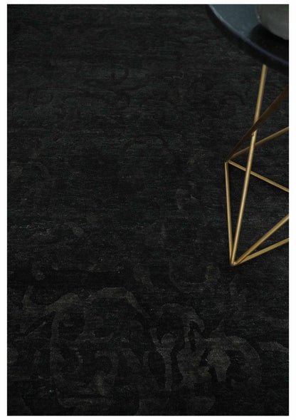 Antique Style Charcoal, Gray and Silver 8x10 Hand knotted wool Area Rug.