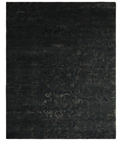 Antique Style Charcoal, Gray and Silver 8x10 Hand knotted wool Area Rug.