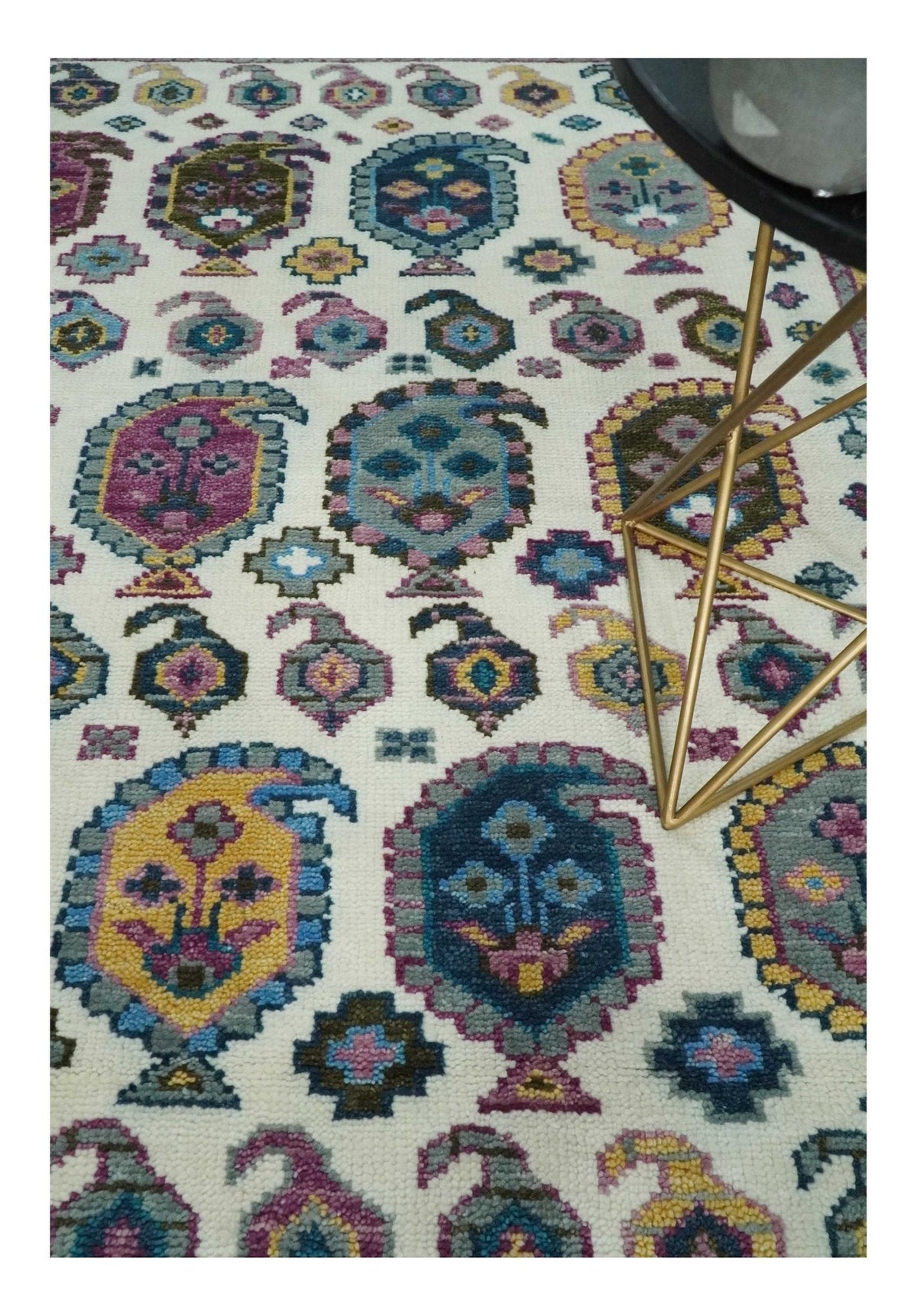 Ivory, Gold and Pink Hand knotted Traditional Design Wool Area Rug.