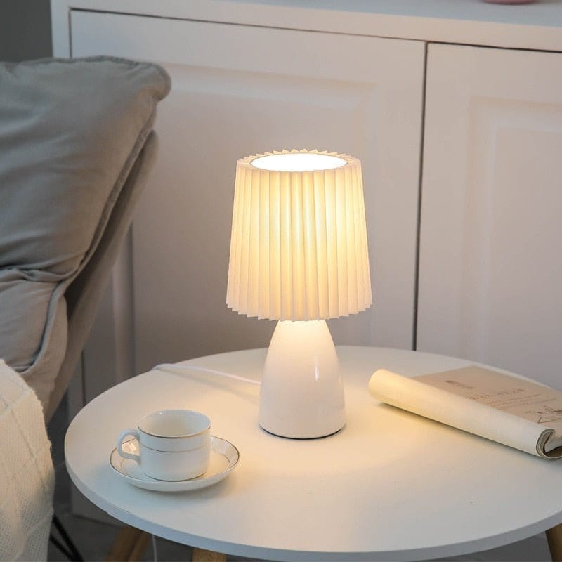 Residence Supply White / 6.3" x 12" / 16cm x 31cm / EU-Plug Apollo Table Lamp