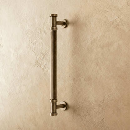 Aque Knob & Pull Bar.