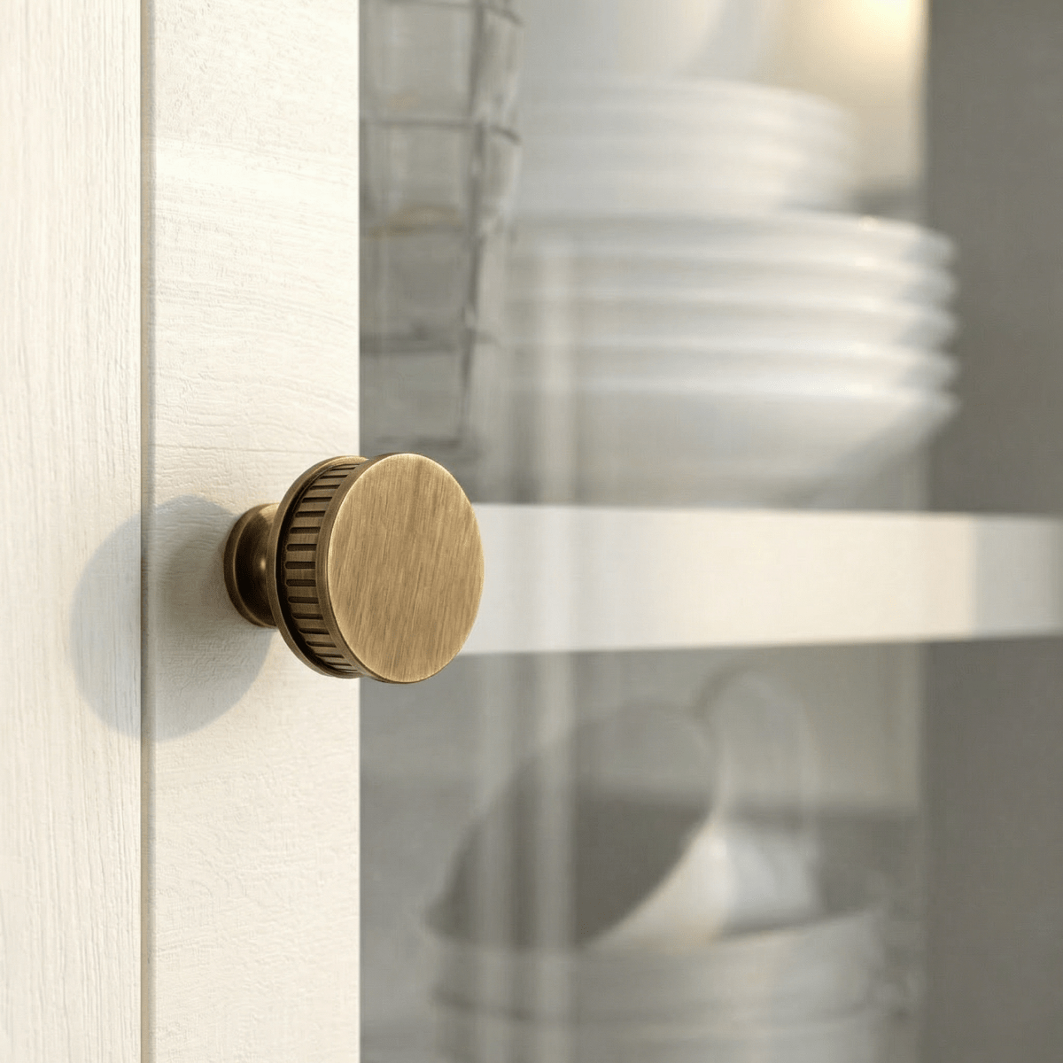 Aque Knob & Pull Bar.