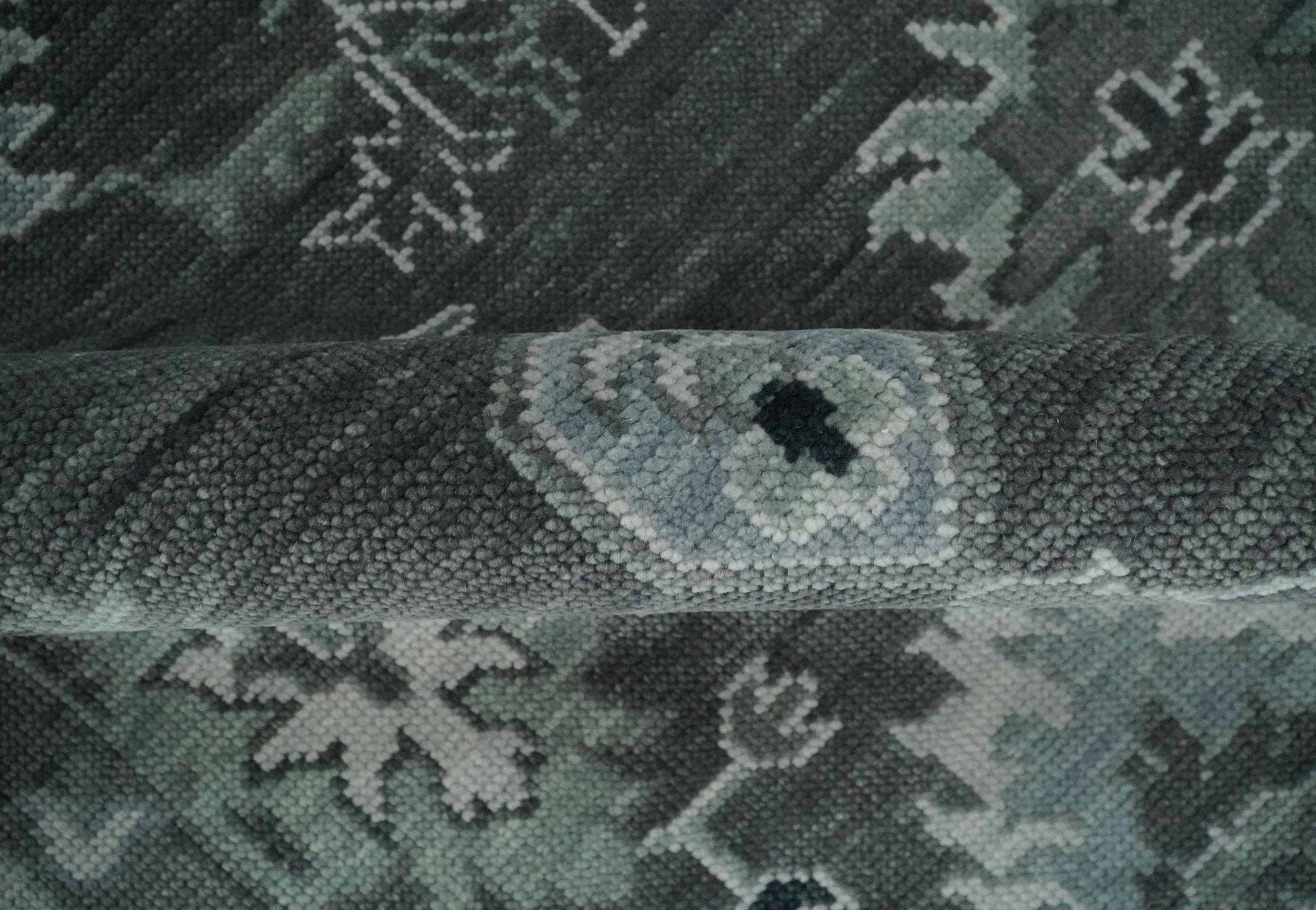 The Rug Decor Area Rug Antique look Charcoal, Ivory and Silver Hand knotted Traditional Oushak Custom Made wool Area Rug Antique look Charcoal, Ivory and Silver Hand knotted Traditional Oushak Custom Made wool Area Rug