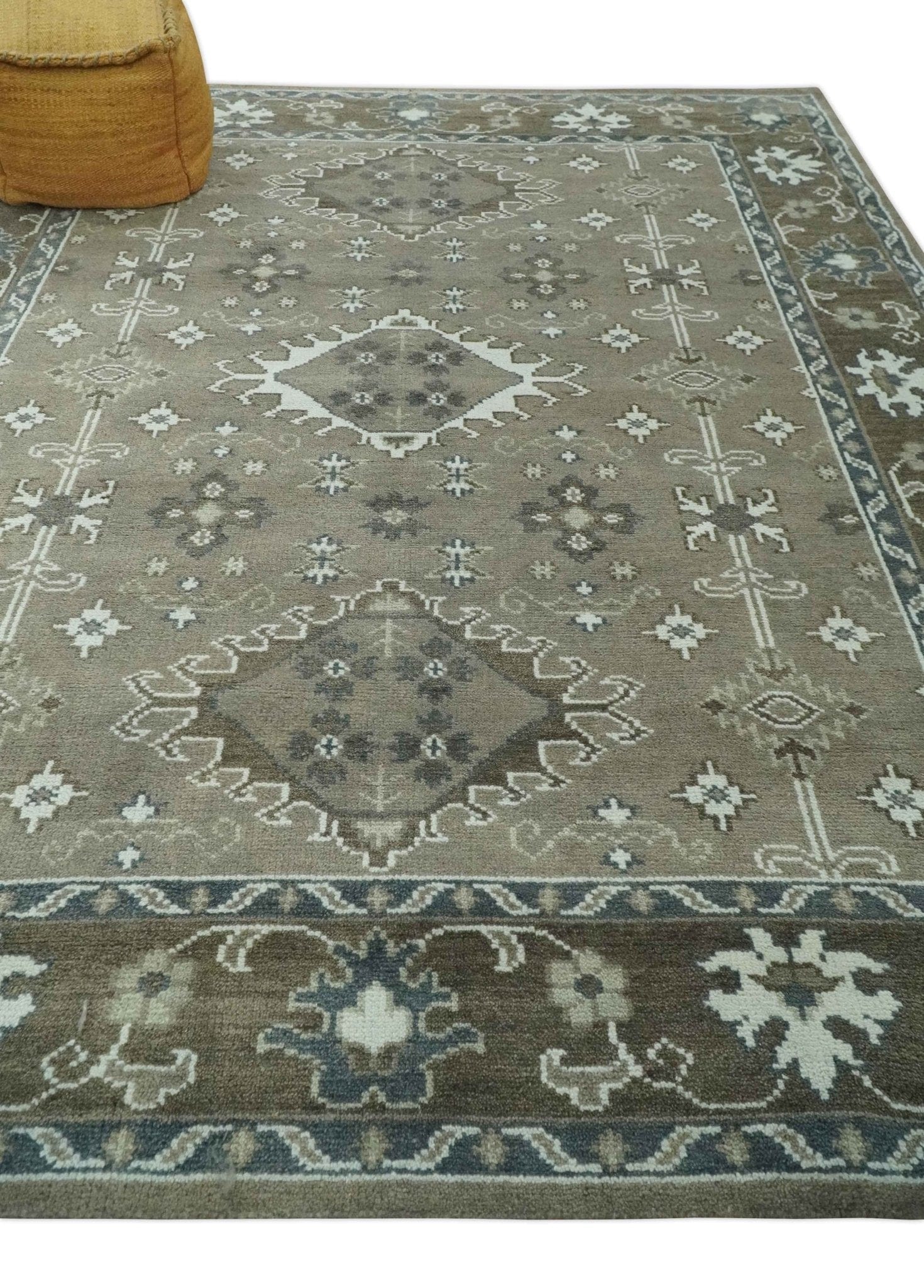 The Rug Decor Area Rug Antique look Grayish-Green and Ivory Hand Knotted Traditional Heriz Custom Made wool Area Rug Antique look Grayish-Green and Ivory Hand Knotted Traditional Heriz Custom Made wool Area Rug
