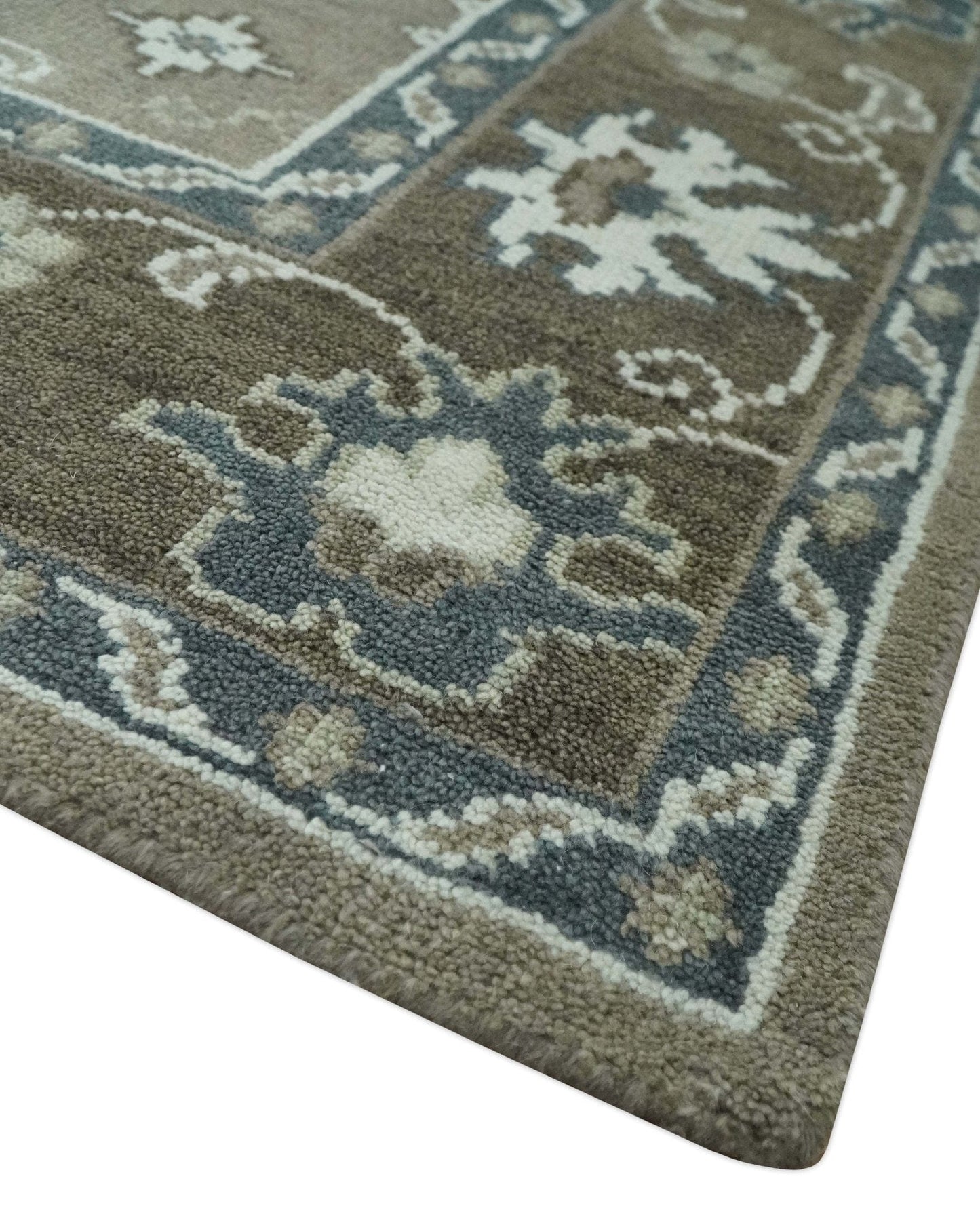 The Rug Decor Area Rug Antique look Grayish-Green and Ivory Hand Knotted Traditional Heriz Custom Made wool Area Rug Antique look Grayish-Green and Ivory Hand Knotted Traditional Heriz Custom Made wool Area Rug