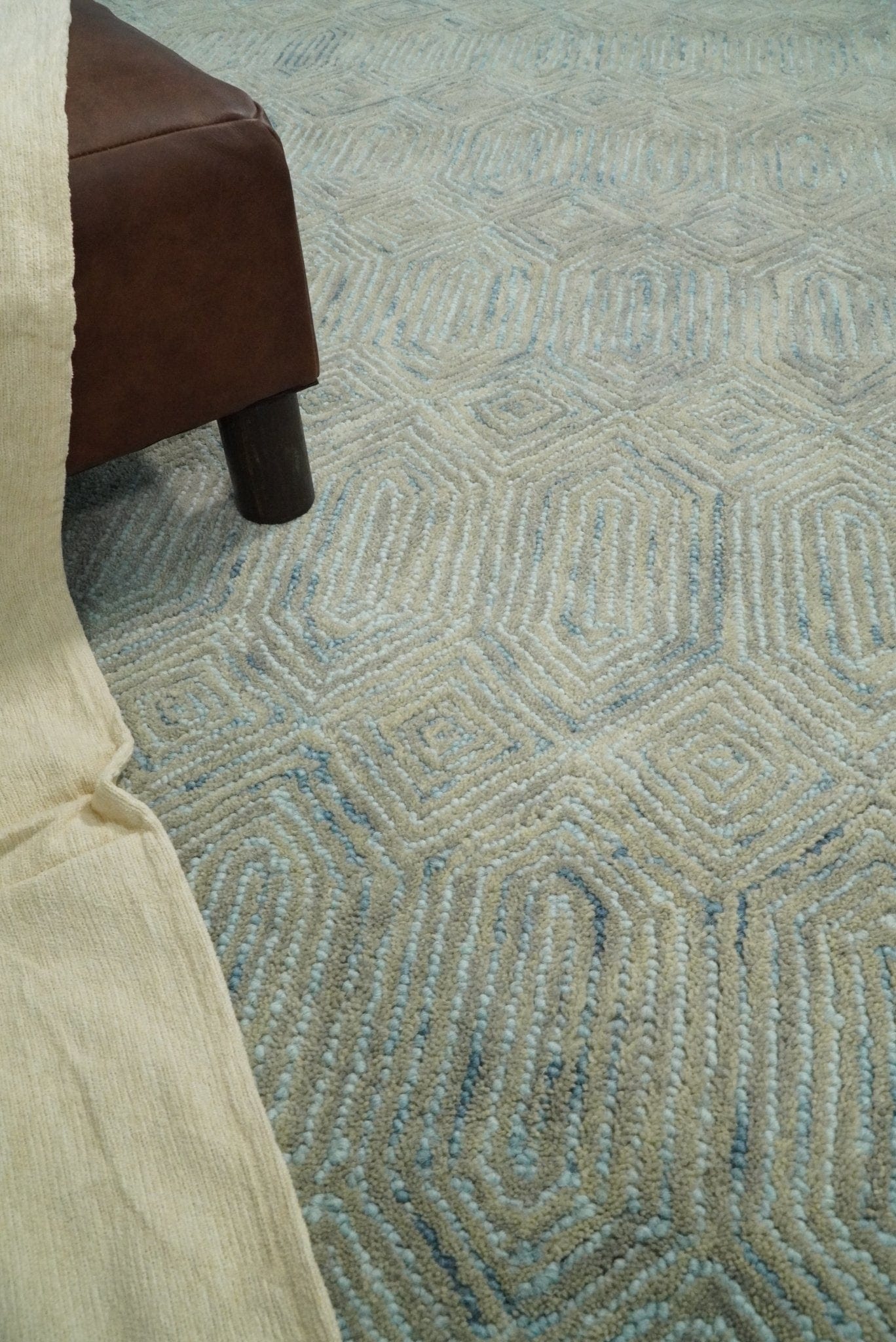 The Rug Decor Area Rug Hand Made Woolen Modern Camel and Blue Area Rug Hand Made Woolen Modern Camel and Blue Area Rug