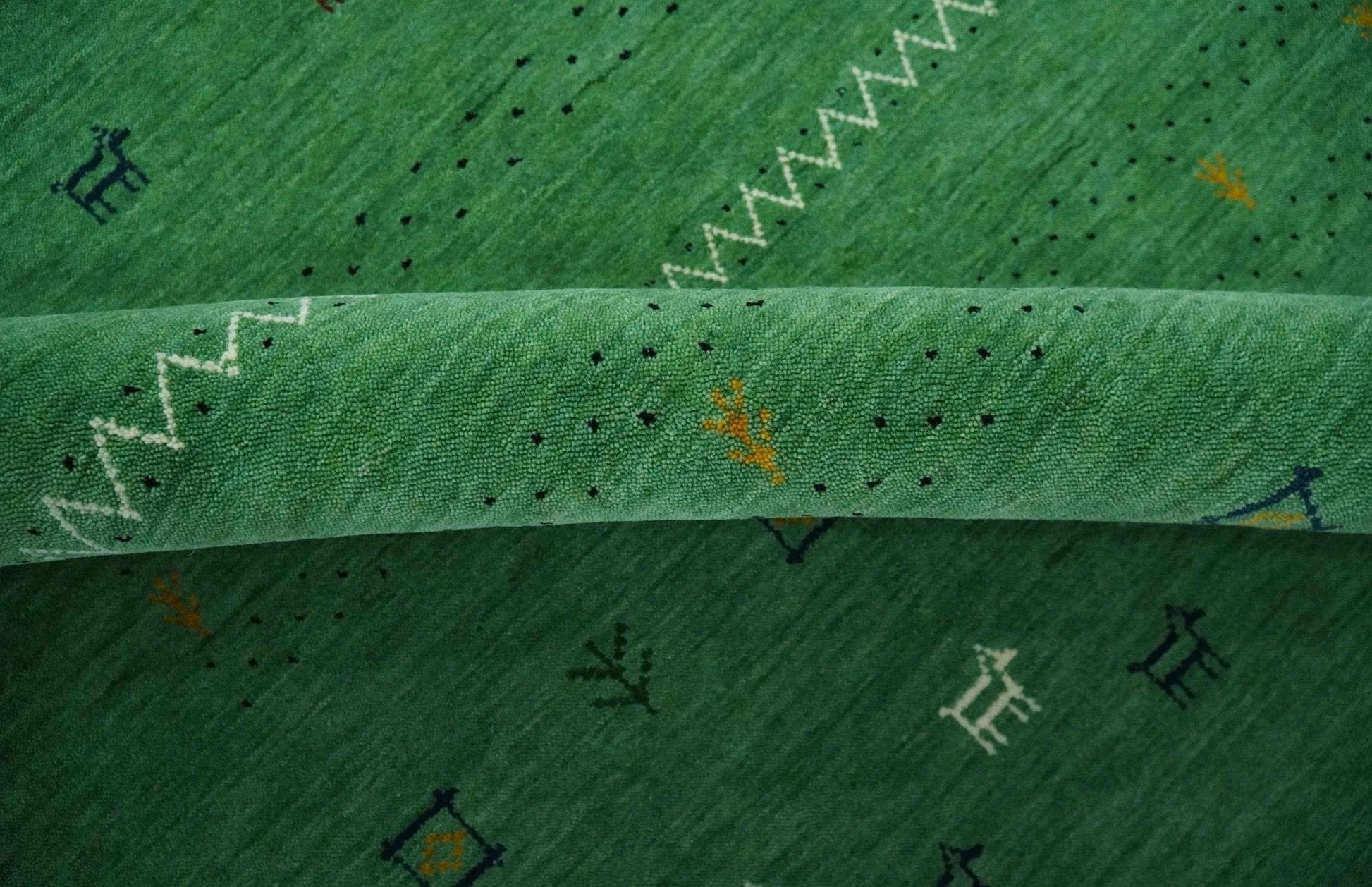 The Rug Decor Area Rug Tribal Design Green Custom Made Traditional Hand loom Wool Area Rug Tribal Design Green Custom Made Traditional Hand loom Wool Area Rug