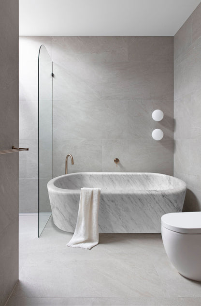 Villohome | Online Flooring Shop Bathtubs Marble / (W)32" (L)70" (H)20" / Polished Imperial White Marble Bathtub Hand-carved from Solid Marble Block (W)32" (L)70" (H)20" Imperial White Marble Bathtub Hand-carved from Solid Marble Block (W)32" (L)70" (H)20"