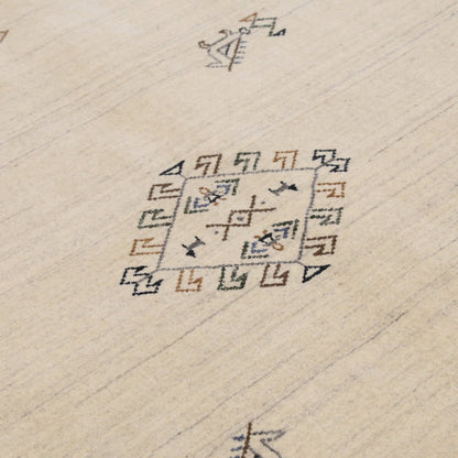 Beige Center Medallion Design Hand Loomed Wool Area Rug.