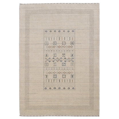 Beige Center Pattern Design Hand Loomed Wool Area Rug.