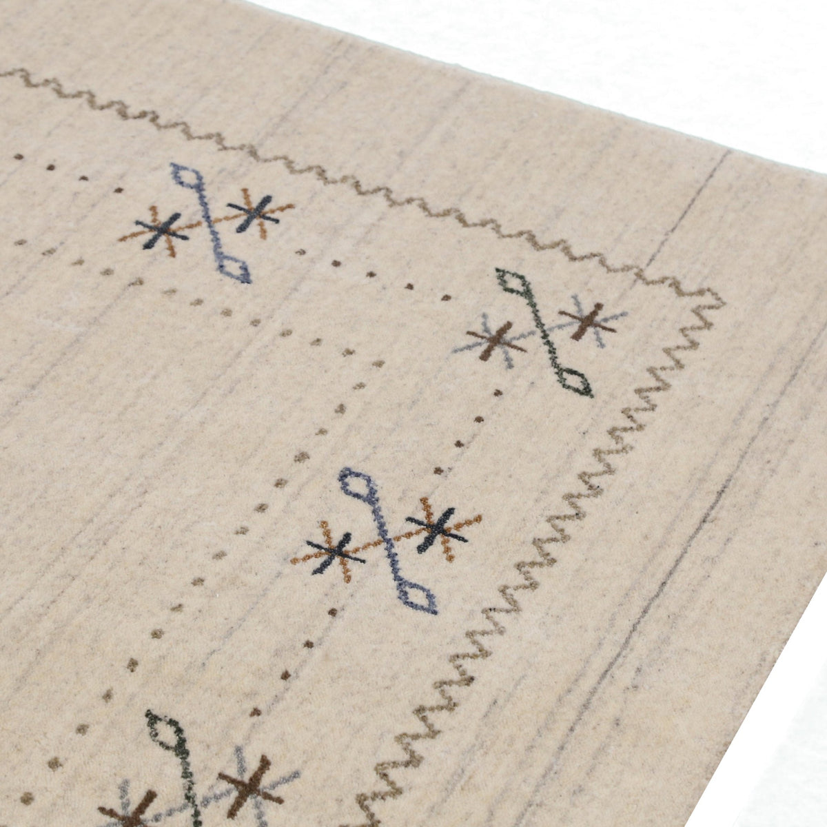 Beige Gabbeh Border Design Hand Loomed Wool Area Rug.