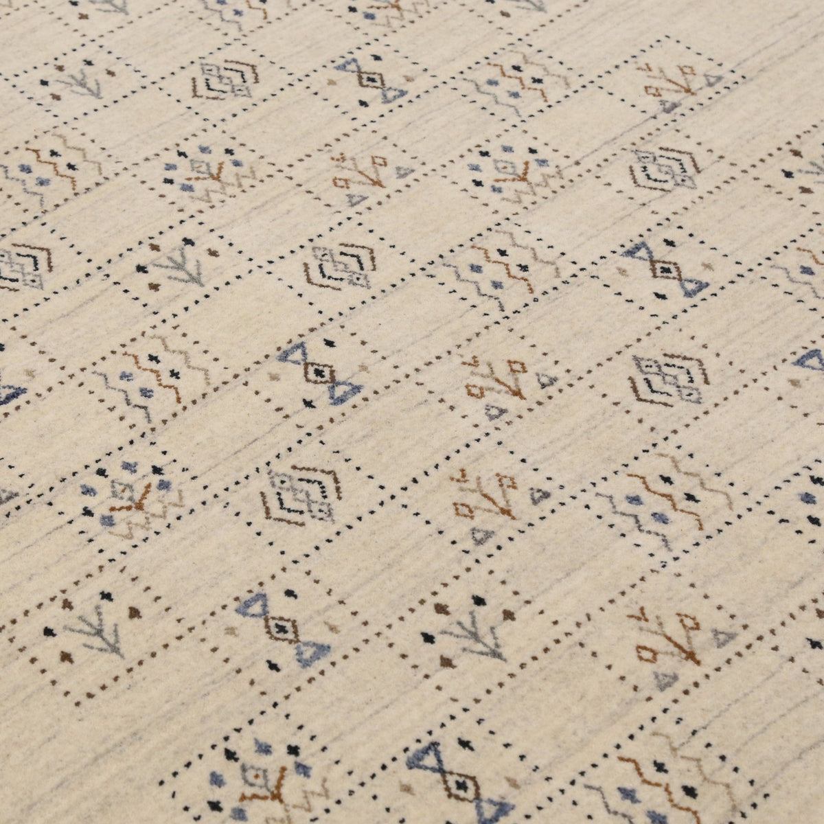 Beige Tribal Design Hand Loomed Wool Area Rug.