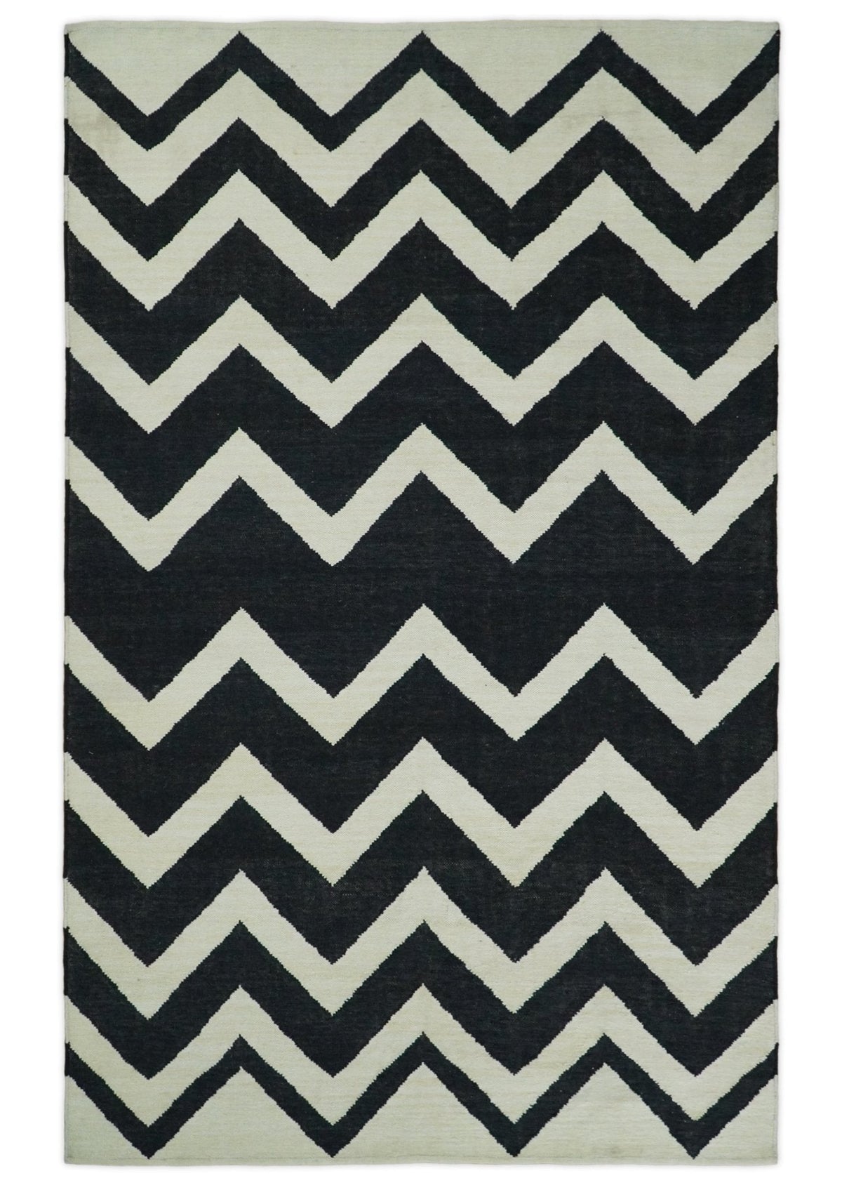 Black and Beige Chevron Design Hand Woven Dhurrie Rug.