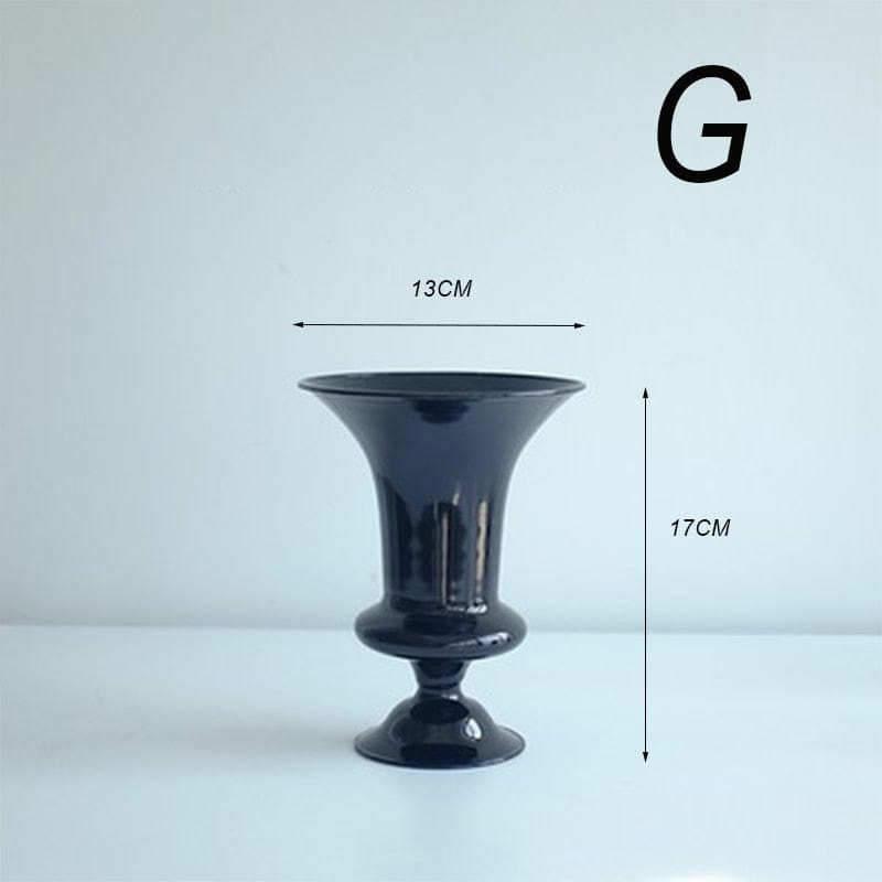 Kanyon Shop G Black Sculptural Glass Vase