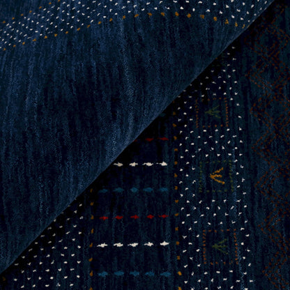 Blue And White Center Pattern Design Hand Loomed Wool Area Rug.