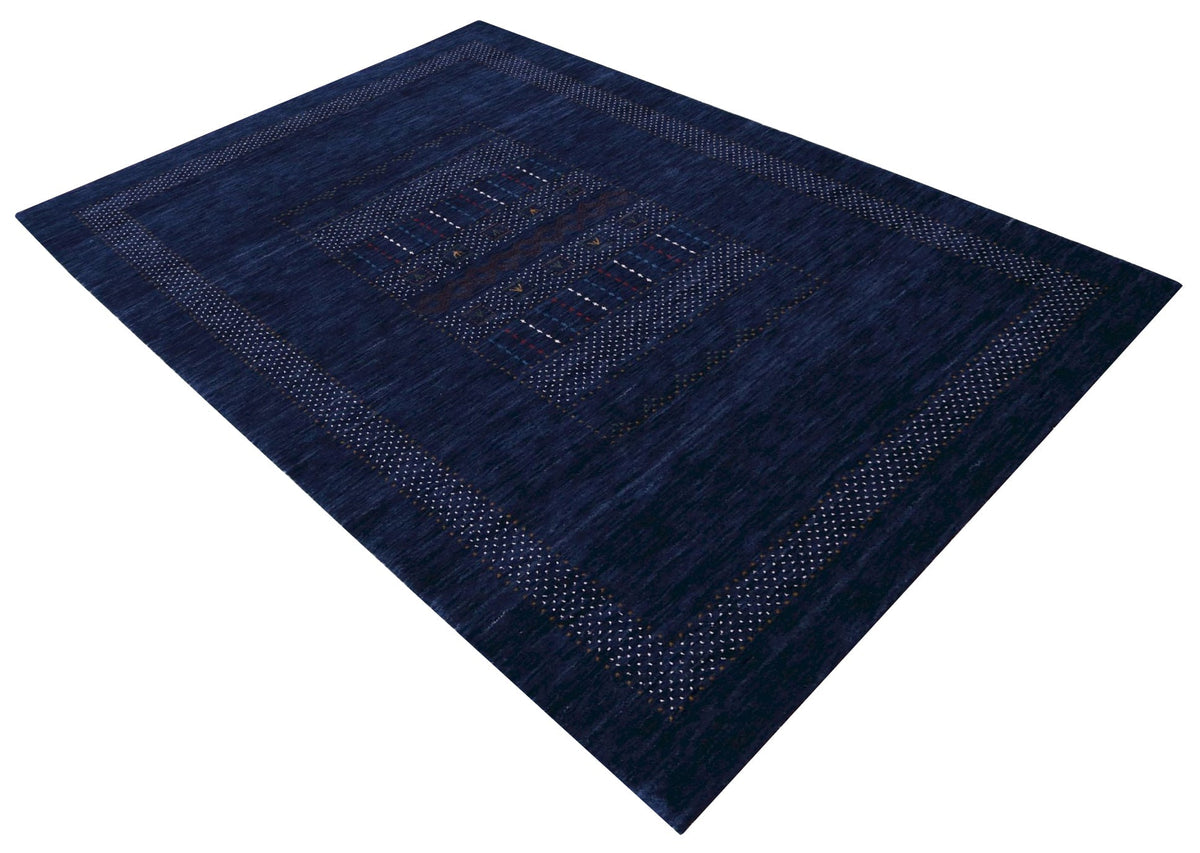 Blue And White Center Pattern Design Hand Loomed Wool Area Rug.