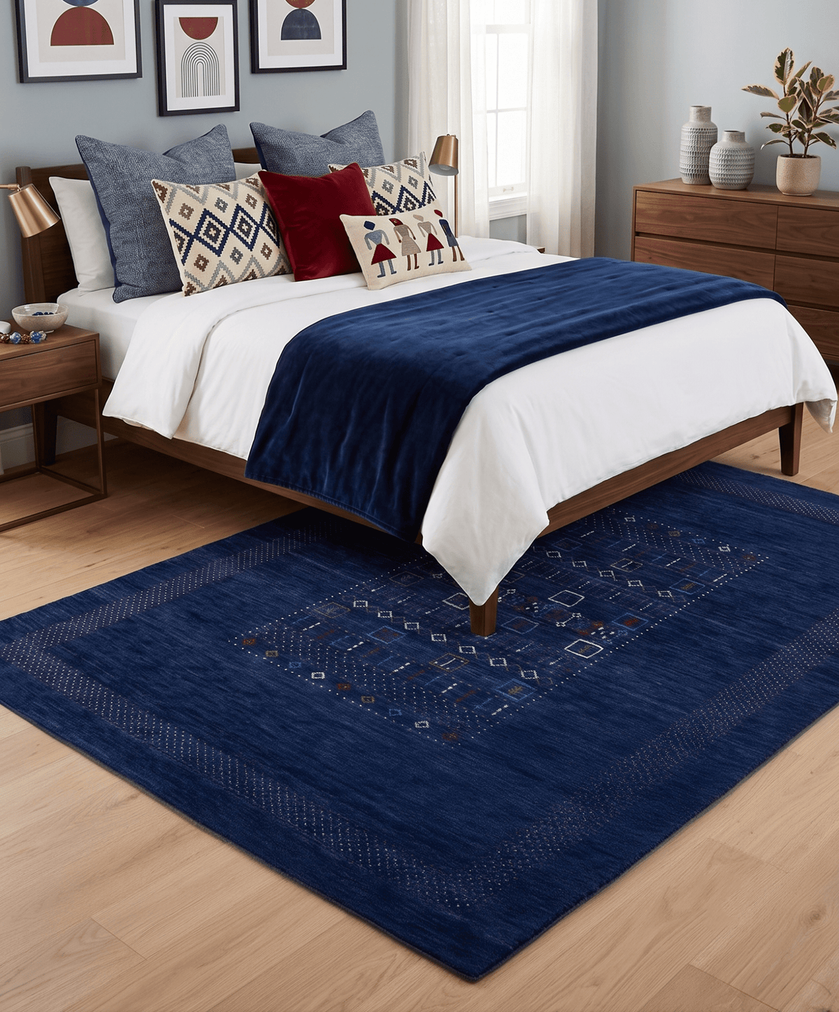 Blue Center Pattern Hand Loomed Wool Area Rug.
