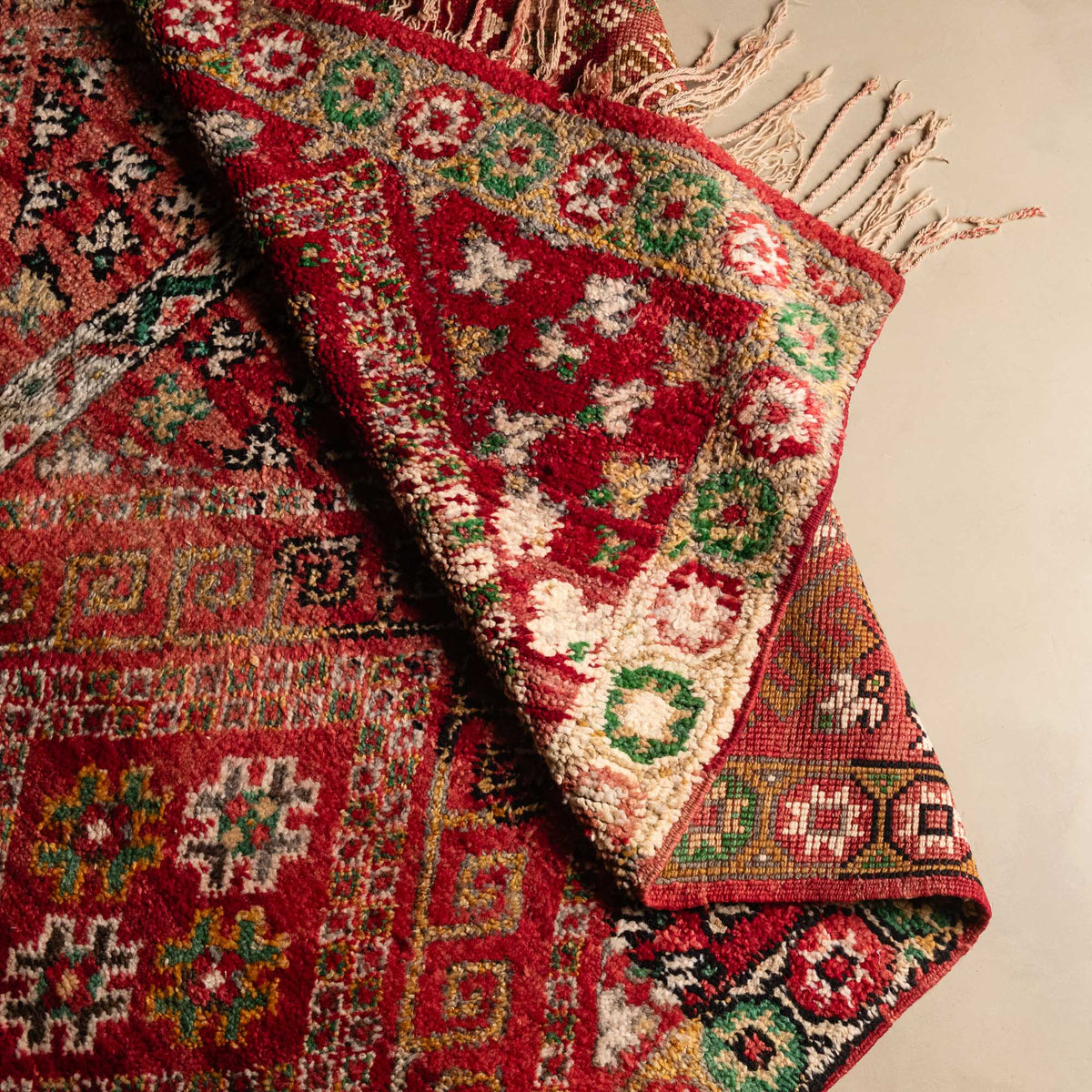 Benisouk boujad rug Ibtissem - vintage boujad rug 6x10.2 ft | 182x310 cm Ibtissem - vintage boujad rug 6x10.2 ft | 182x310 cm