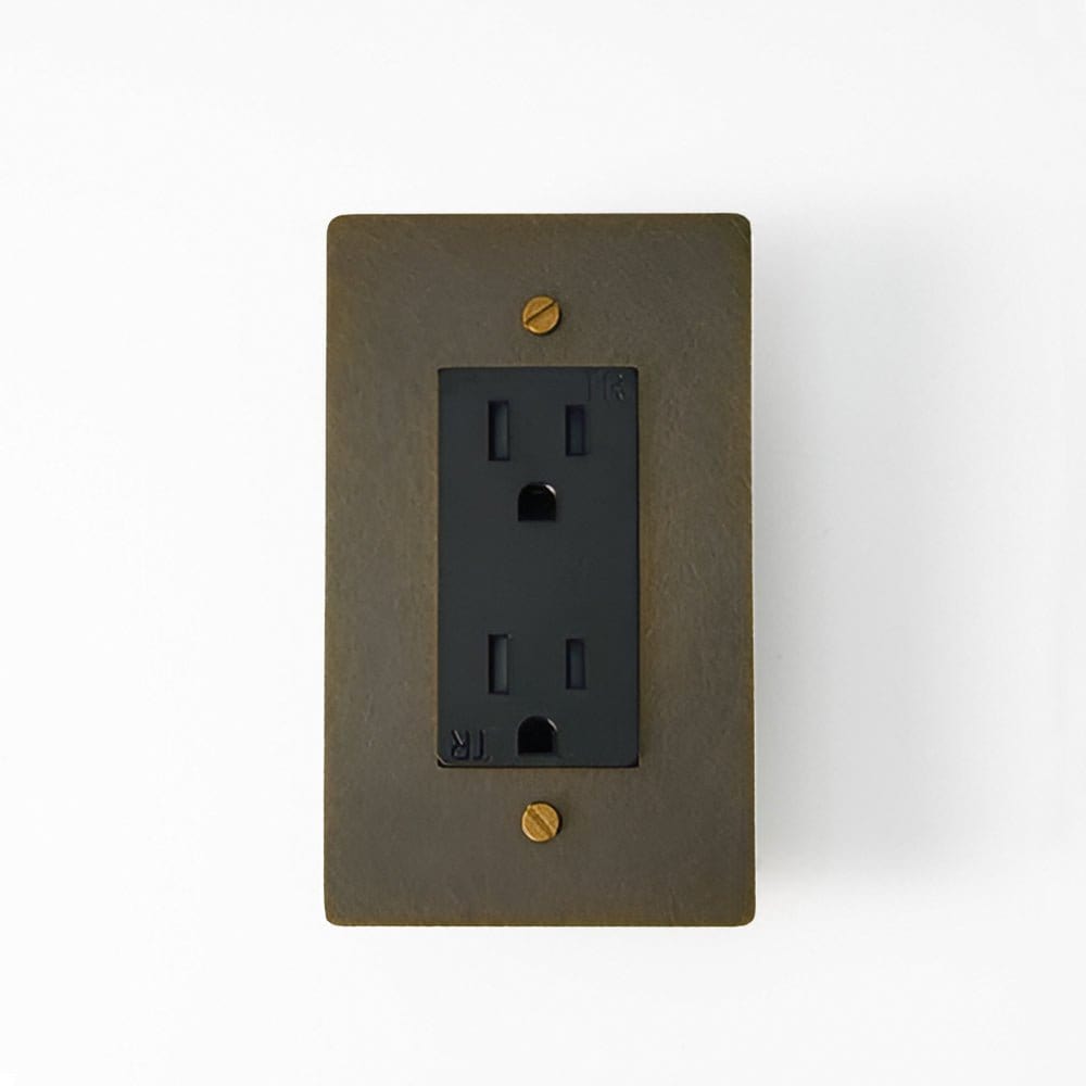 Residence Supply Bronze with Patina / 15A Socket Brass US Outlet (1-Gang)