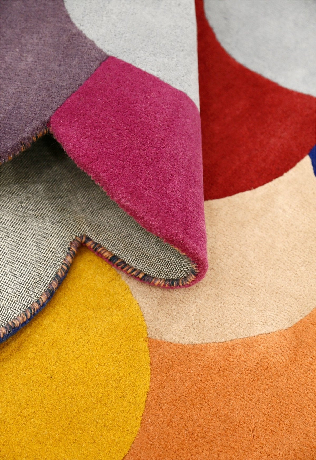 Bubbles Modern Style Multicolor Hand tufted Wool Area Rug.