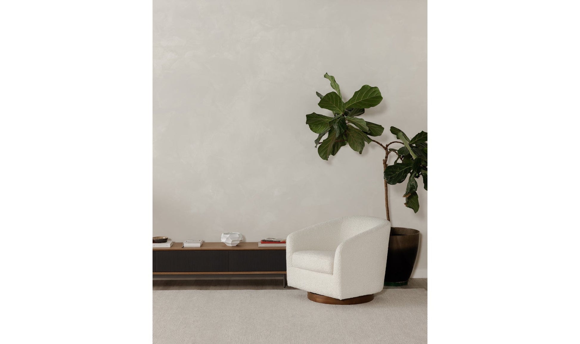 Moe's Home Collection Chair Oscy Swivel Chair Vegan Shearling White Oscy Swivel Chair Vegan Shearling White