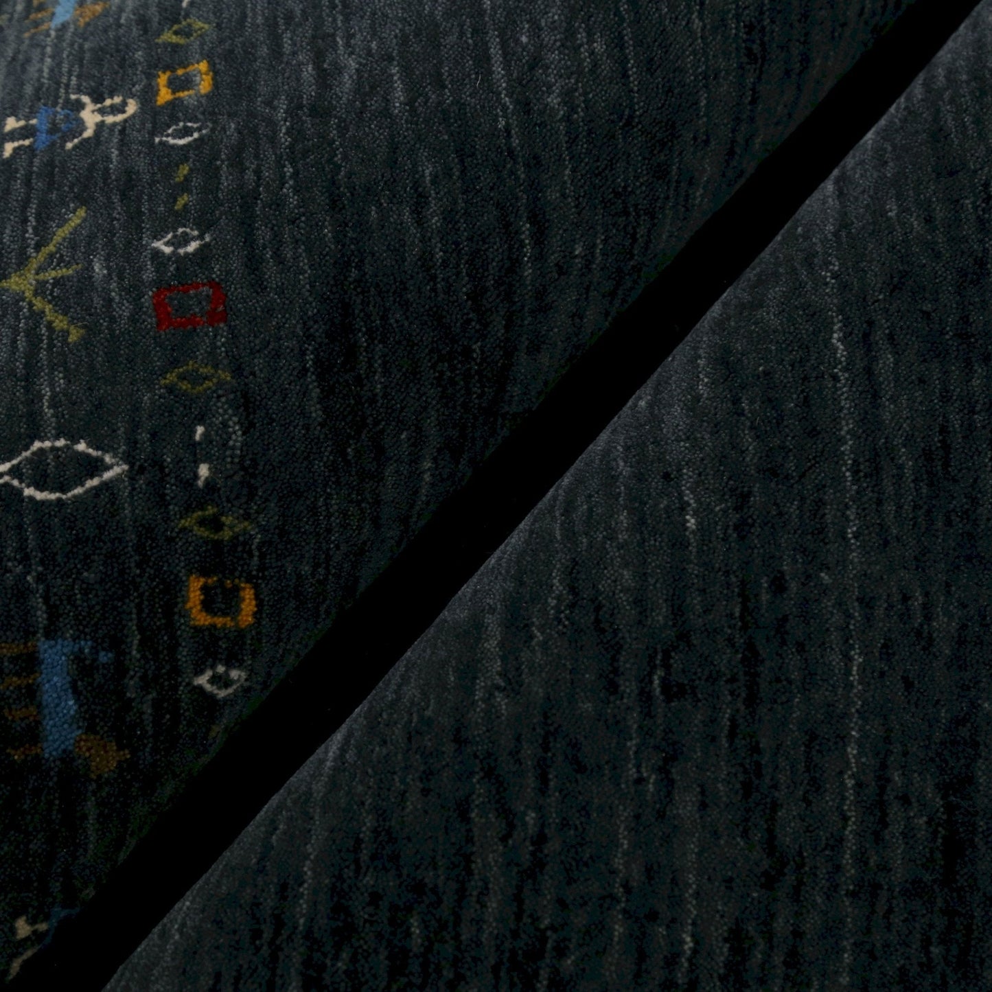 Contemporary Design Charcoal Hand Loomed Wool Area Rug.