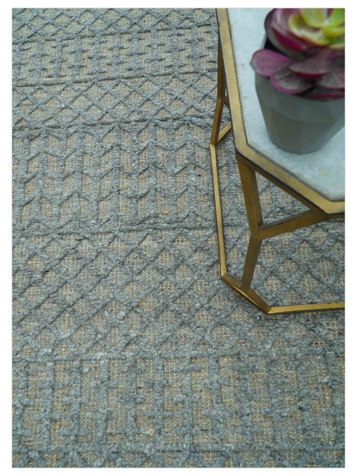 Contemporary Design Gray Hand Knotted Wool Area Rug.