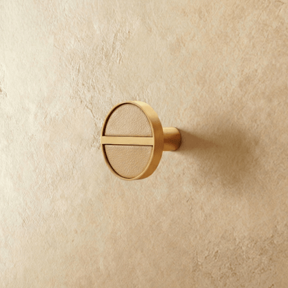 Crysi Knob.
