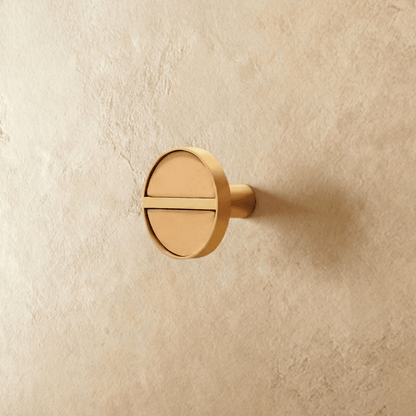 Crysi Knob.