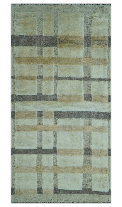 Custom Made Contemporary Design Beige And Gray Hand knotted wool Area Rug.