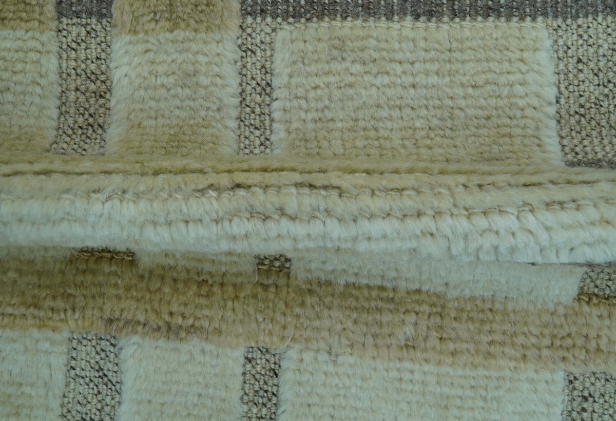 Custom Made Contemporary Design Beige And Gray Hand knotted wool Area Rug.