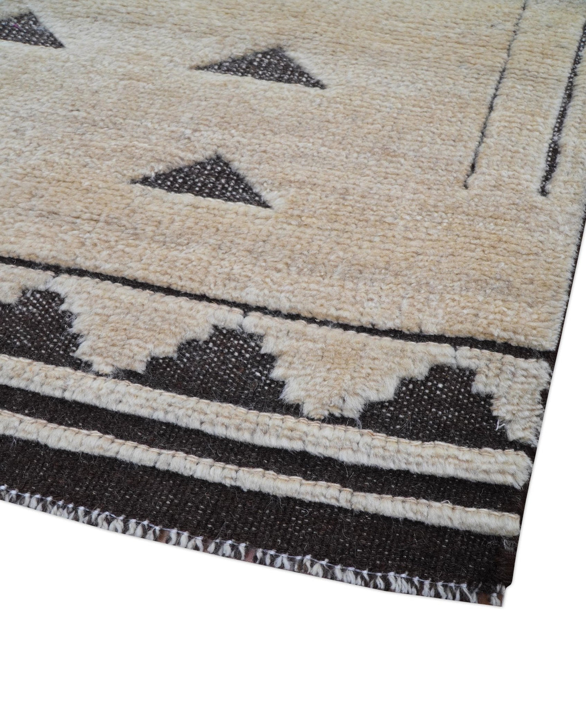 Custom Made Contemporary Design Black And Beige Hand knotted wool Area Rug.