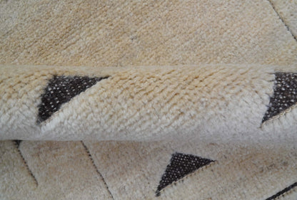 Custom Made Contemporary Design Black And Beige Hand knotted wool Area Rug.