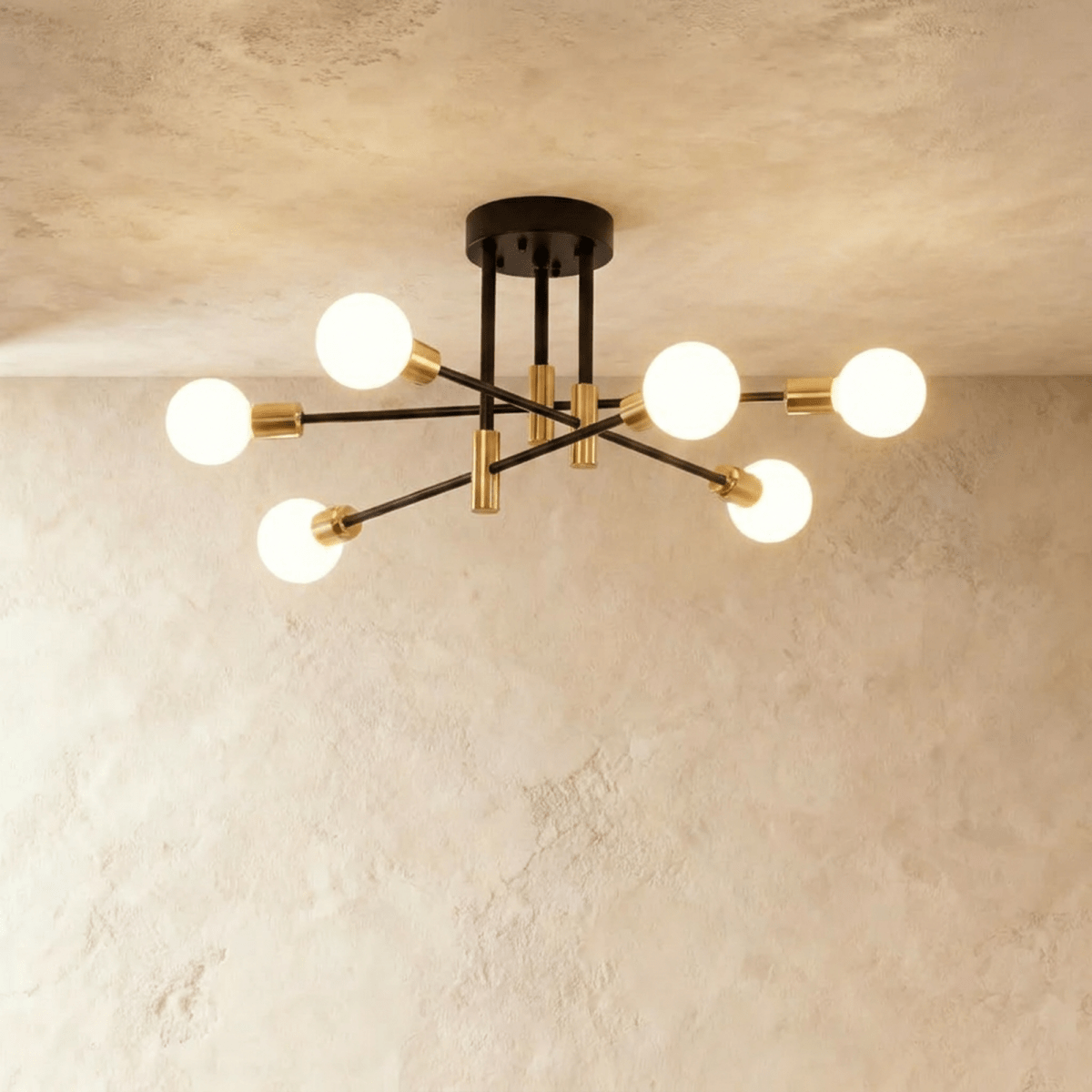 Elyn Chandelier.