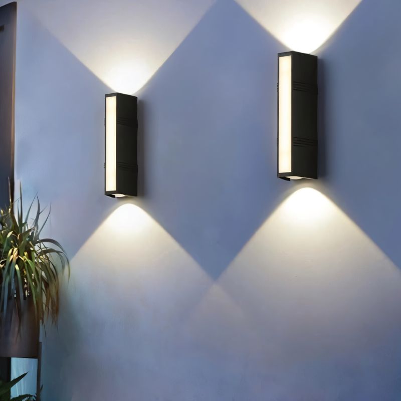 Erhan Outdoor Wall Lamp.