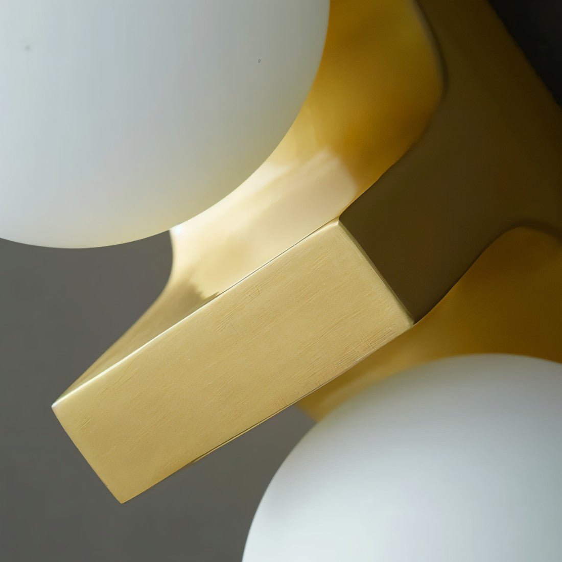 Erib Alabaster Wall Lamp.