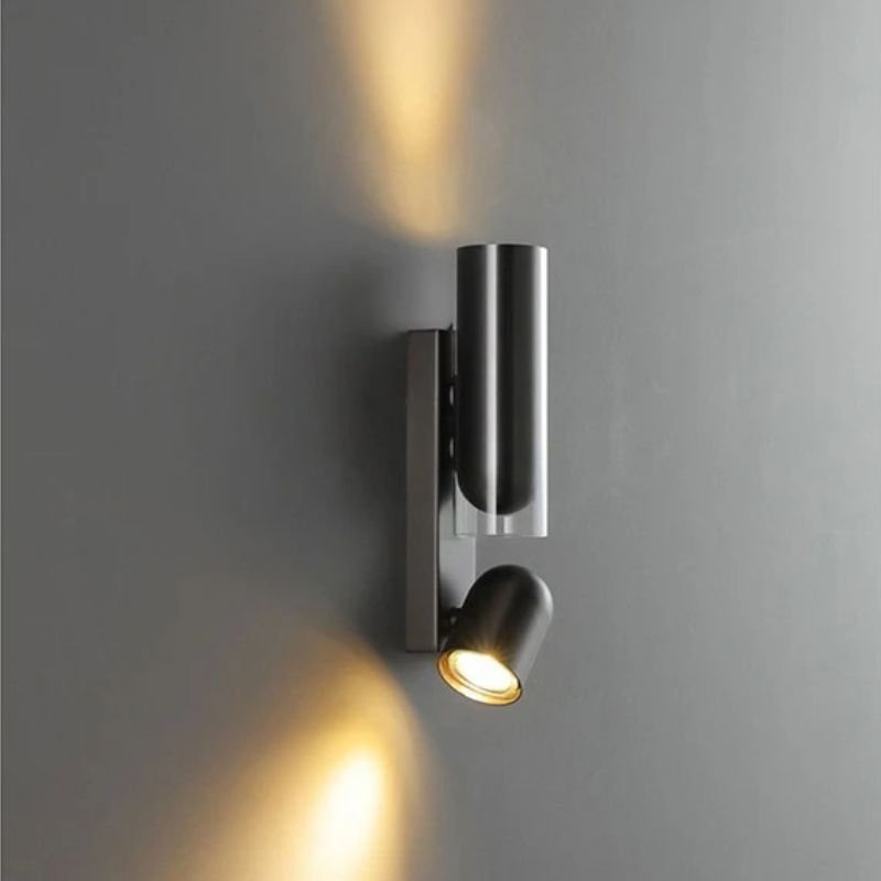 Erkar Wall Lamp.