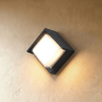 Esmond Outdoor Wall Lamp.