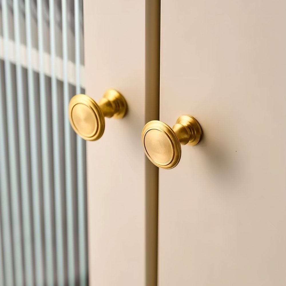 Evander Knob And Pull Bar.