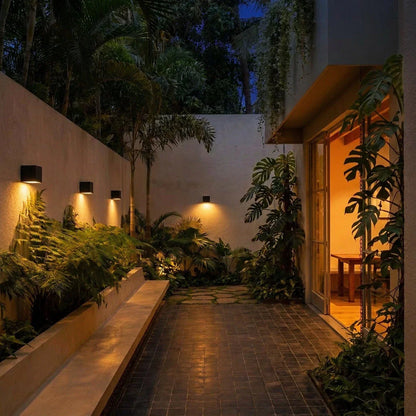Evelyn Outdoor Wall Lamp.